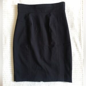 H&M Black Pencil Skirt Size 2 Above Knee Length Back Zipper Business Casual
